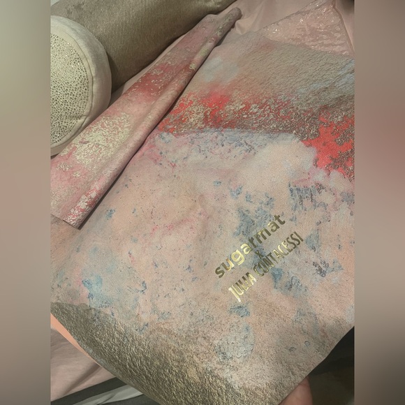 Sugarmat Healing Heart- Suede Travel Yoga Mat - Picture 4 of 8